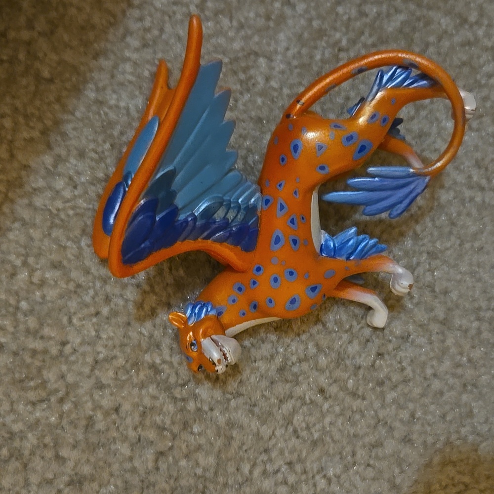 FREE W ANY PURCH!Disney Elena of Avalor Skylar Cheetah Tiger Wings Action Figure